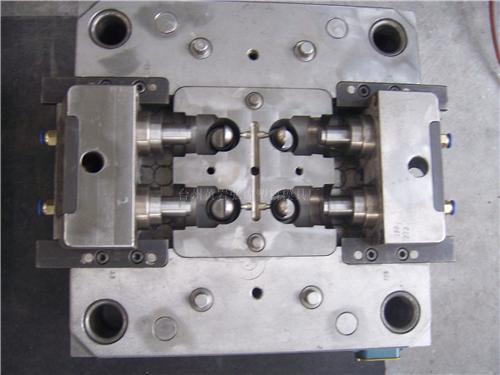 科翔模具告訴您，如何提高模具零配件加工質(zhì)量？